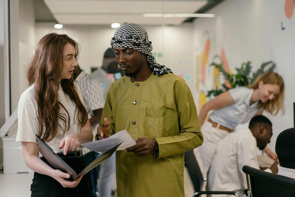 Strategien zur resilienzsteigerung in lieferketten: herausforderungen souverän meistern!